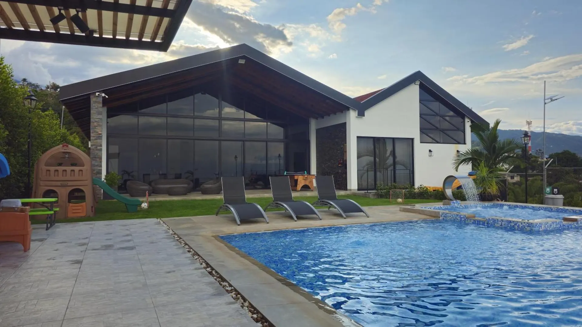 Casa En El Cielo Villa Cali Colombia